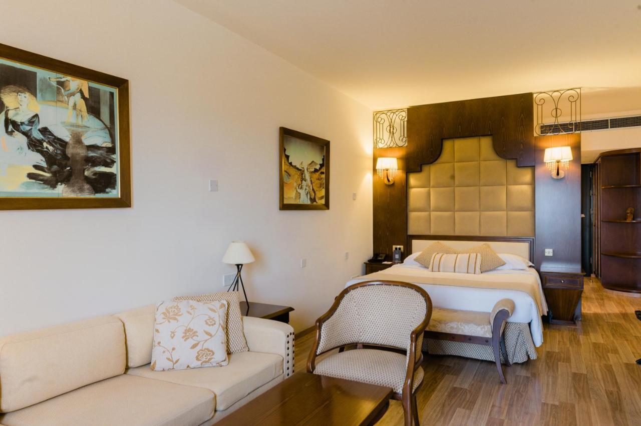 Elias Beach Hotel Limassol Exterior photo