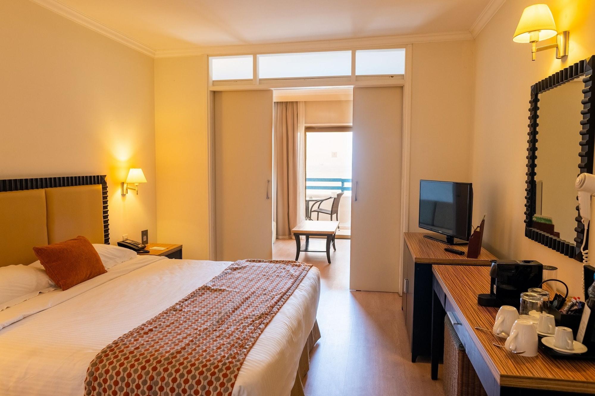 Elias Beach Hotel Limassol Exterior photo