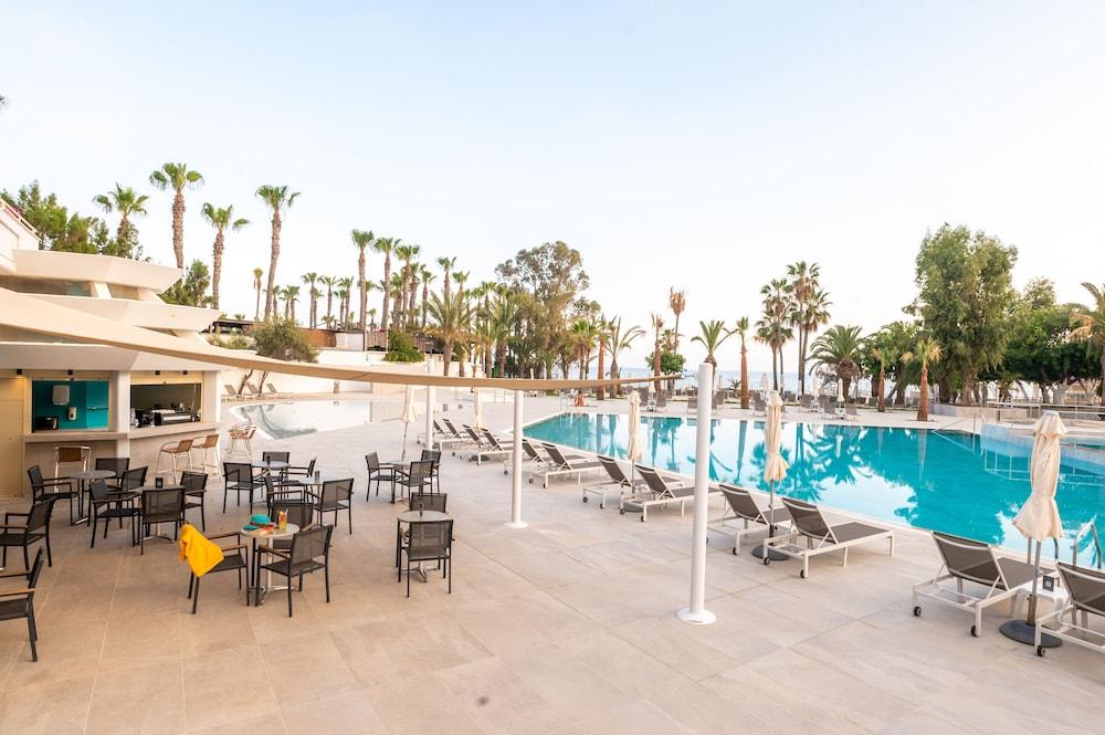 Elias Beach Hotel Limassol Exterior photo
